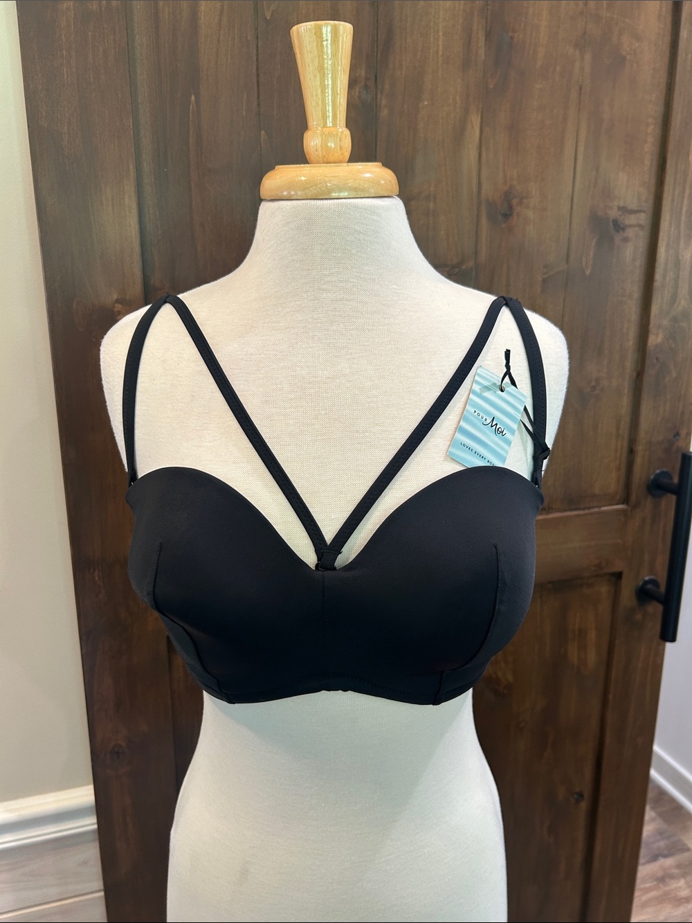 M111 Pour Moi Strappy Molded Swim Bikini Top in Black Size 34F